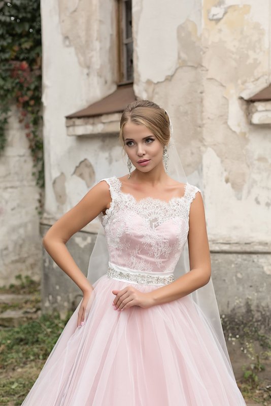 Свадебное платье розовая пудра