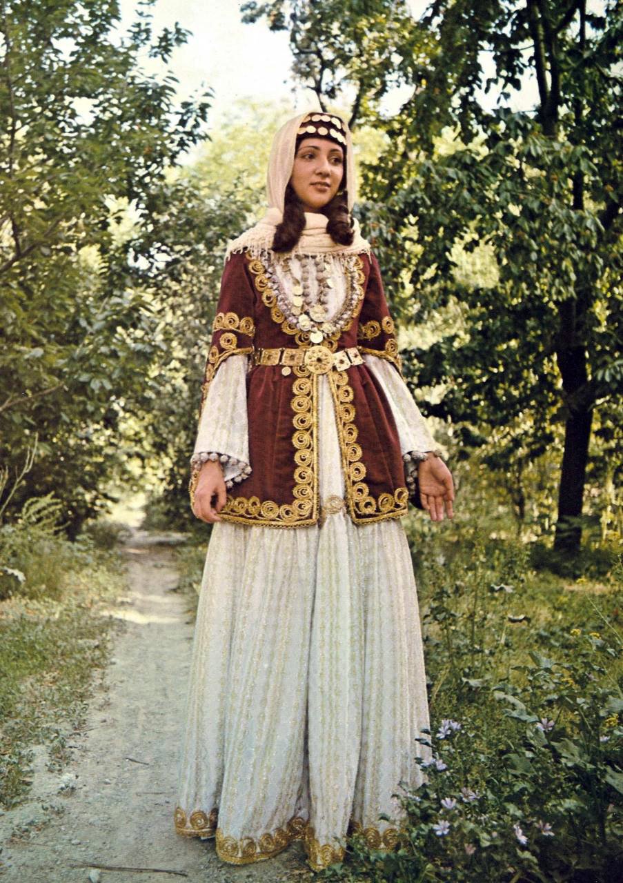 Армения национальный костюм Армении