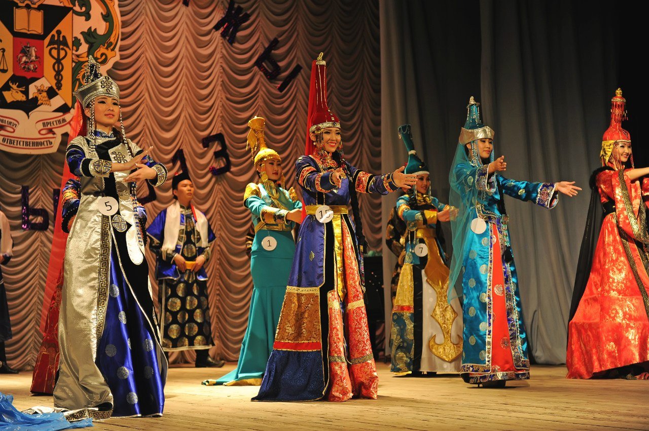Тувинский национальный костюм Эдегей