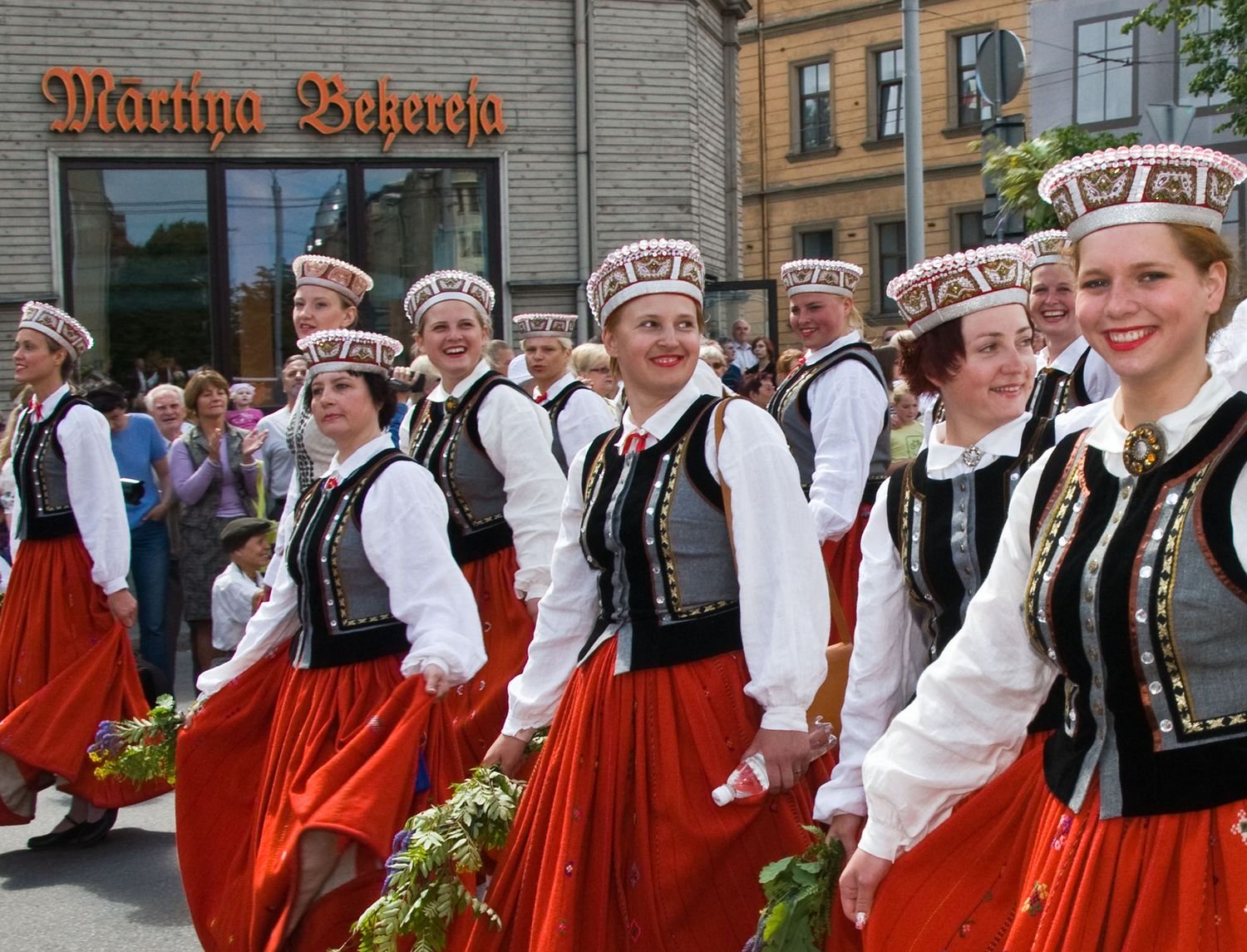 Народы Прибалтики: латыши, литовцы, эстонцы: