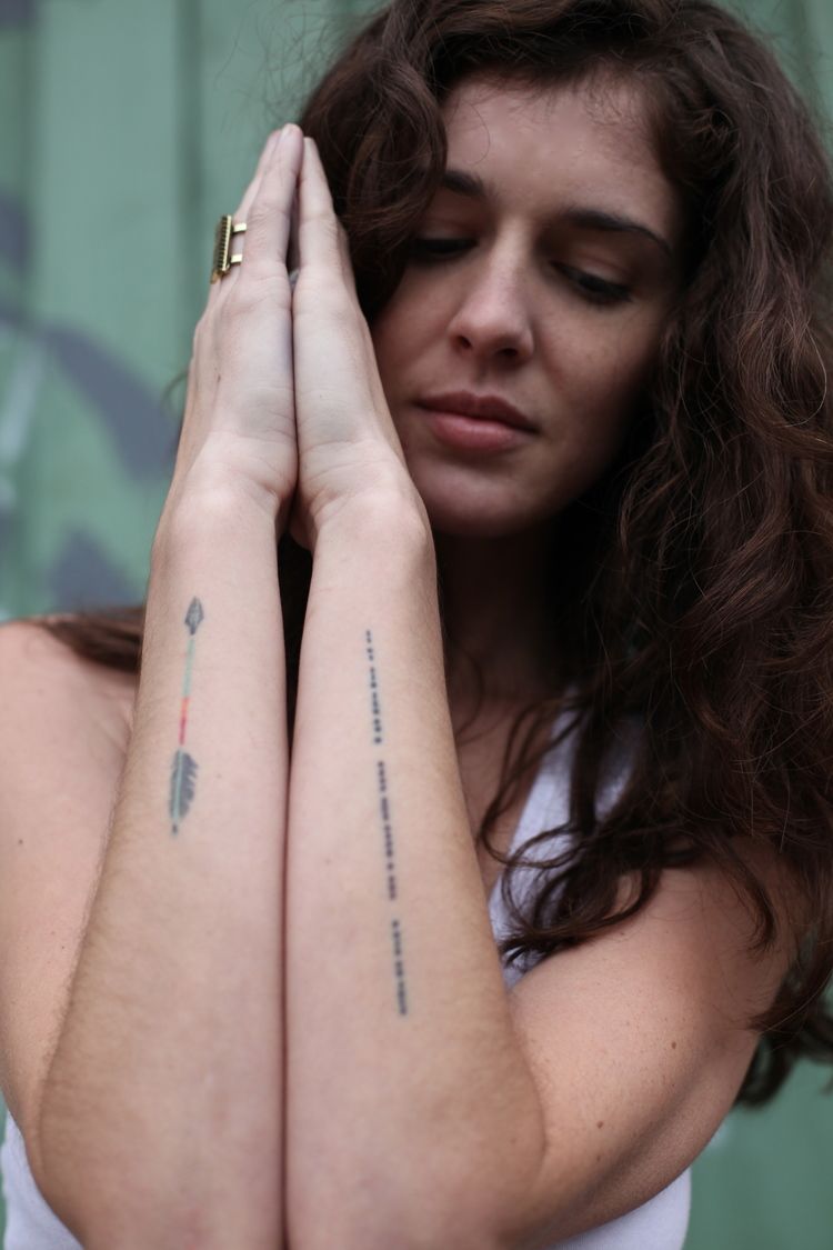 Татуировки женские на руке с внутренней стороны