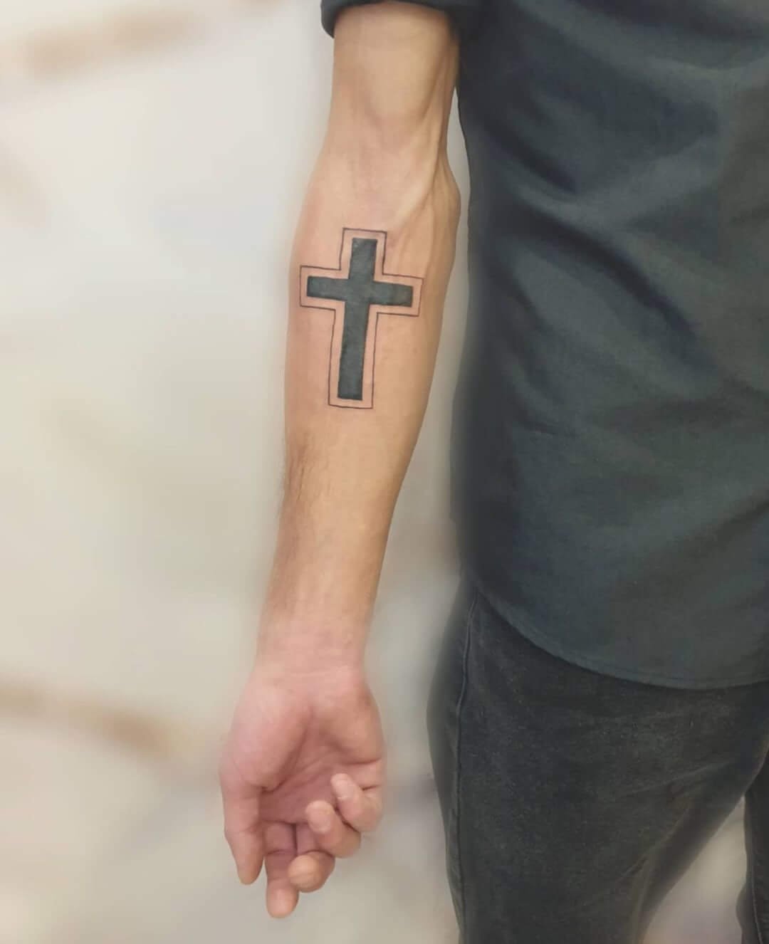 Христианские татуировки для мужчин - символ веры на коже