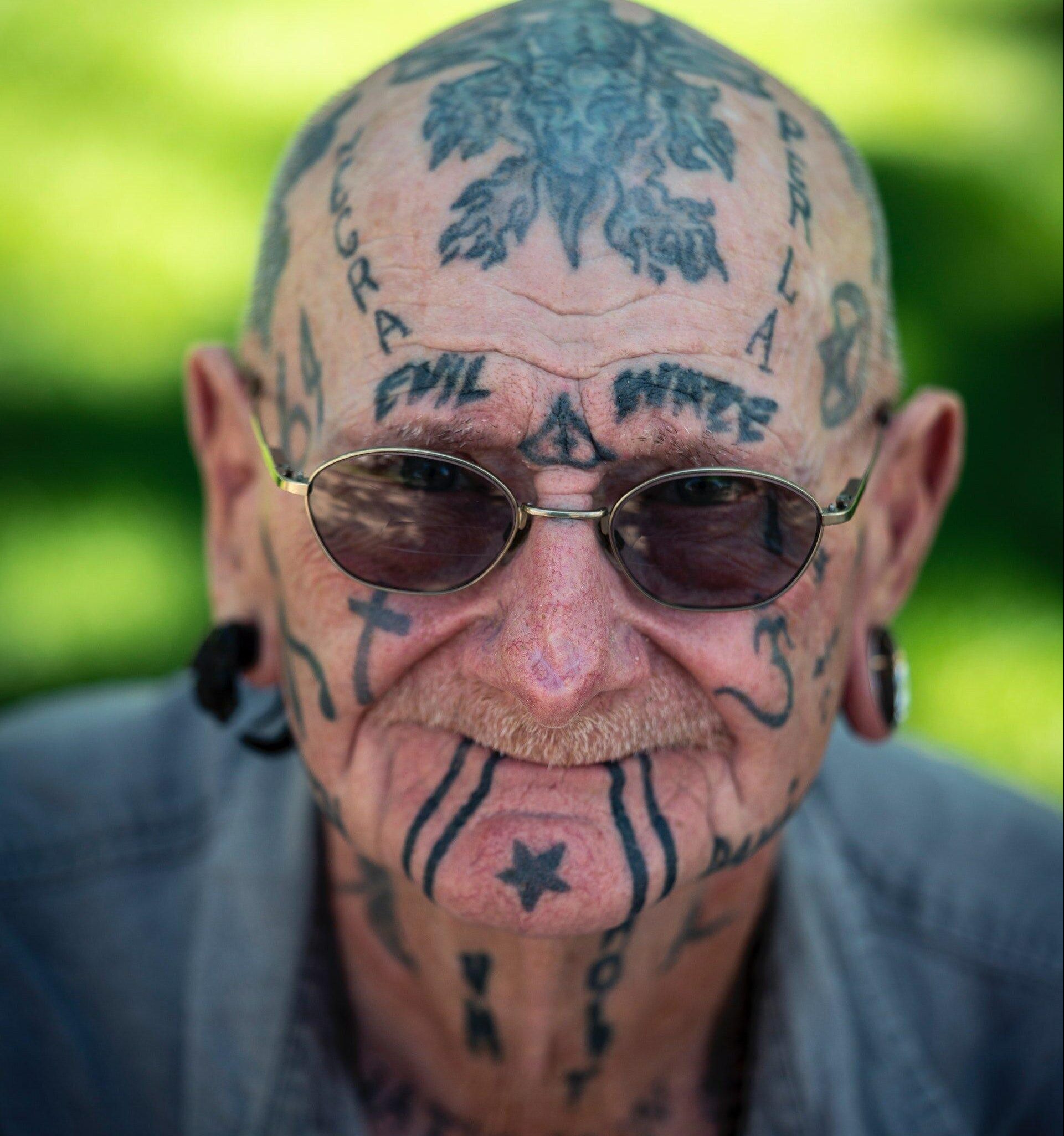 Татуированные старики