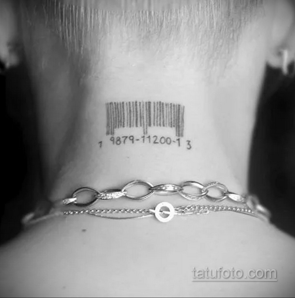 Татуировки для девушек на шее штрих код