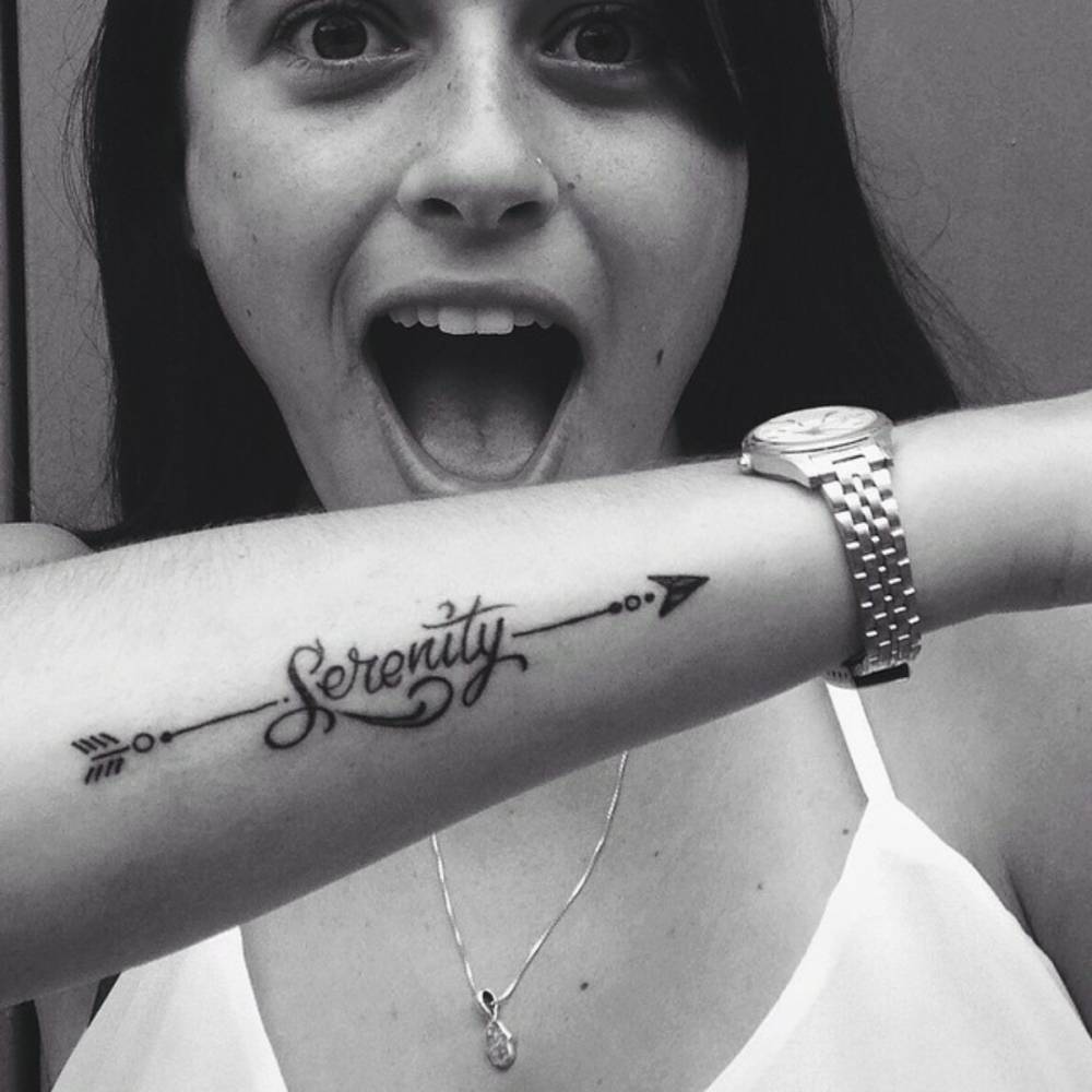 фото татуировки надпись на руке женские