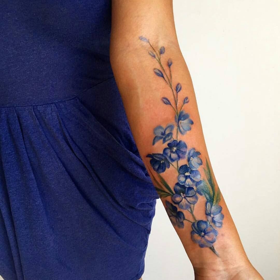 татуировки на руках синие