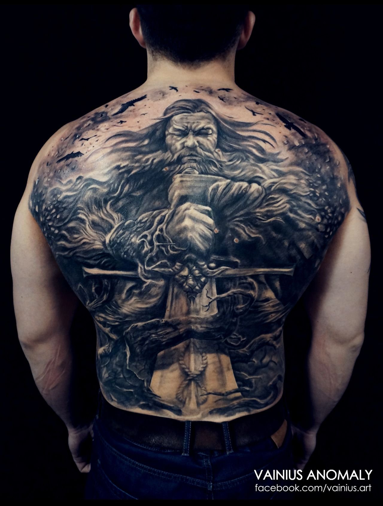 Татуировки на спине мужские