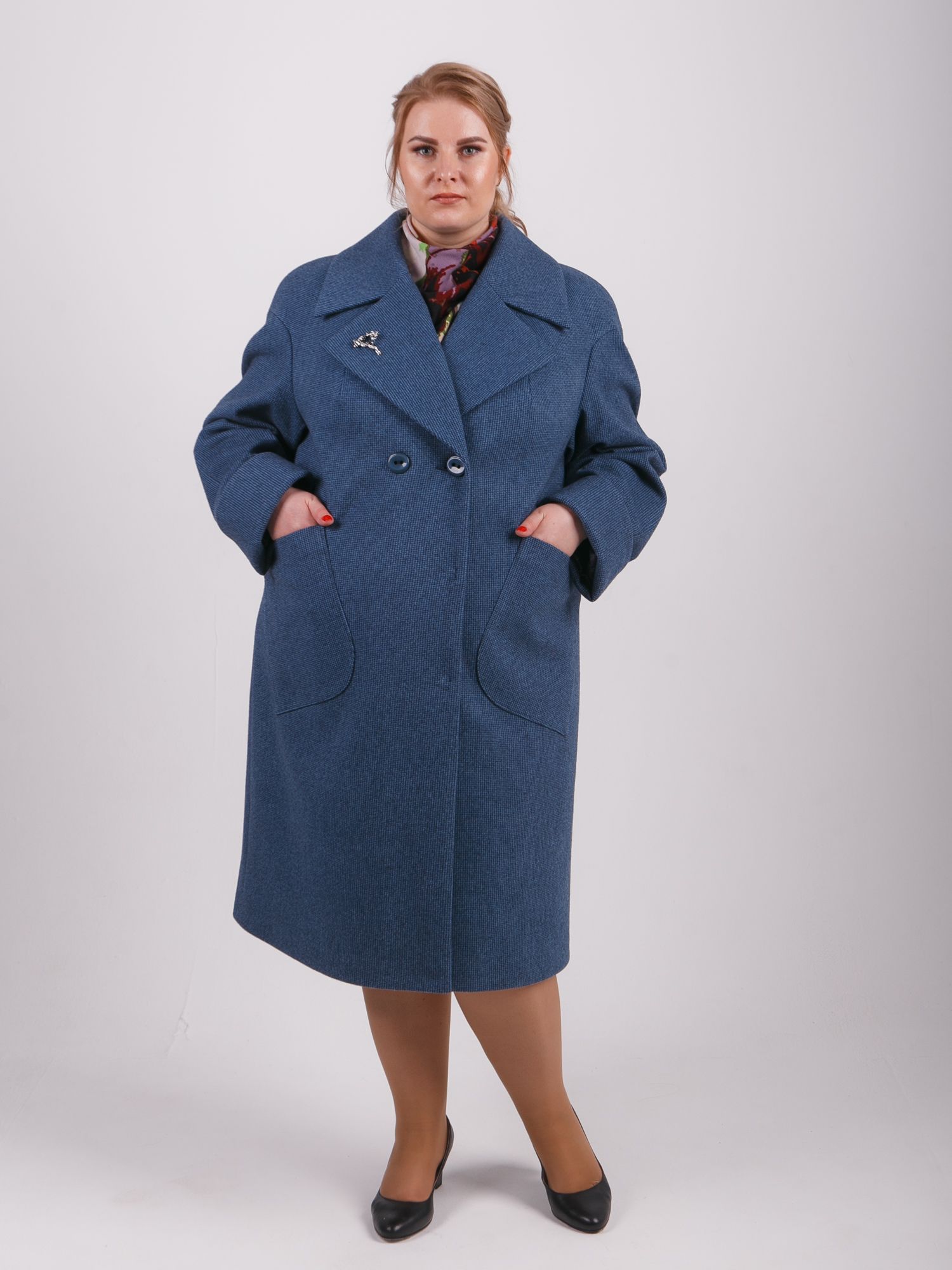 Демисезонное пальто для полных женщин