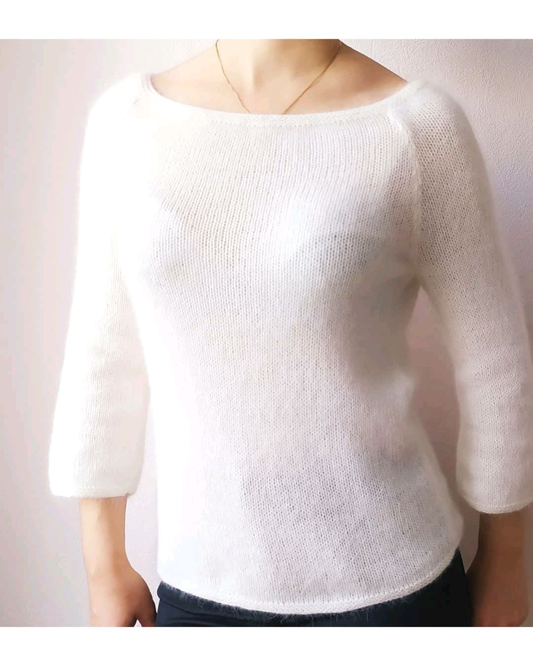 Белый свитер из ангоры