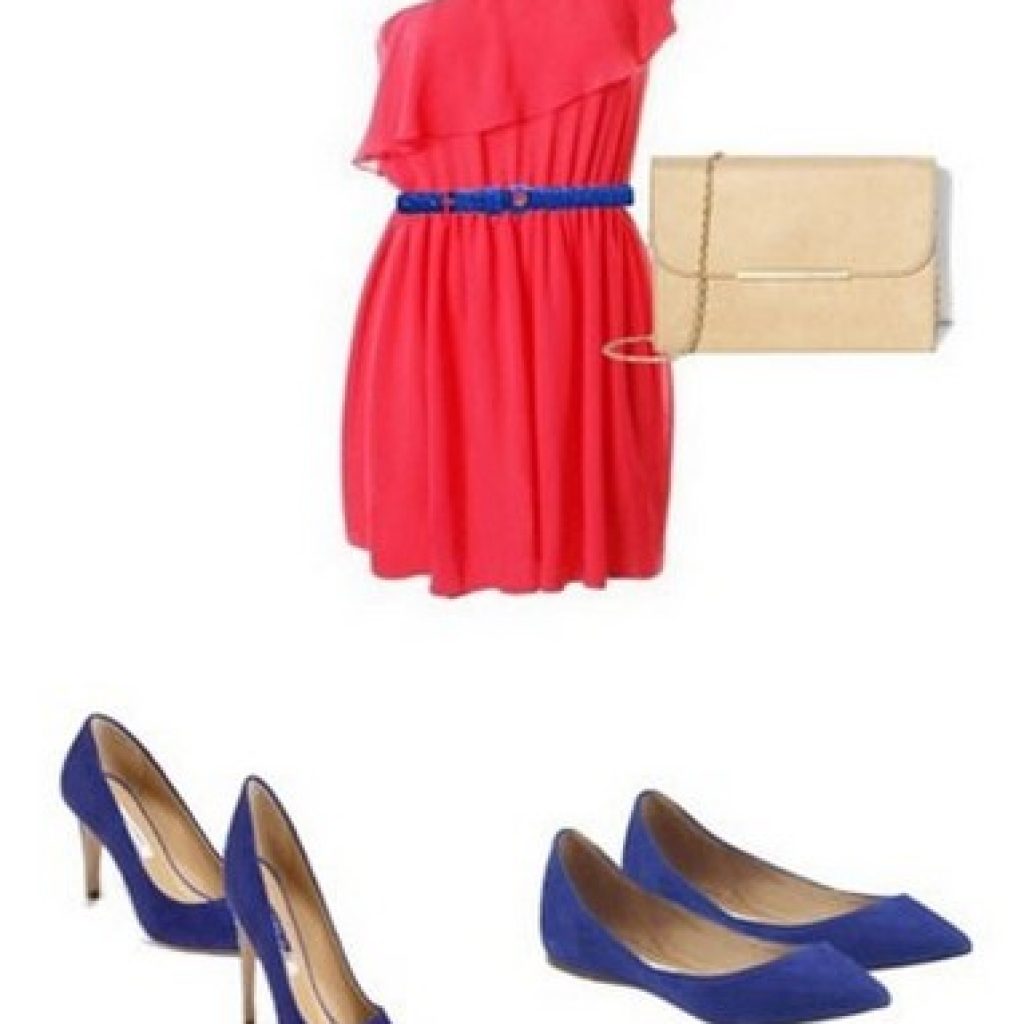 Синее платье и красные туфли