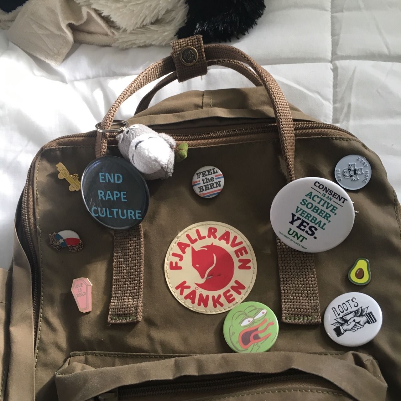 Значки на рюкзак (56 фото)