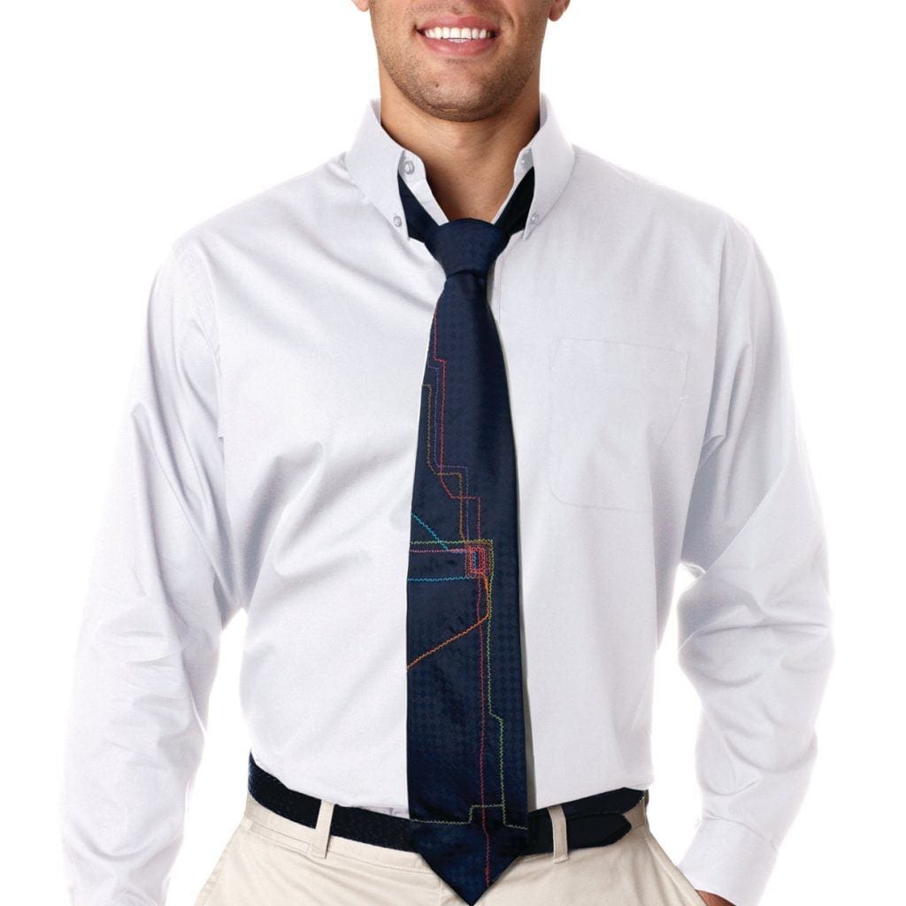 Тонкий галстук с рубашкой