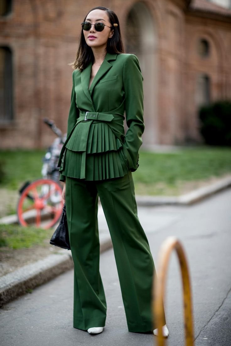 сочетание зеленого цвета в одежде фото
