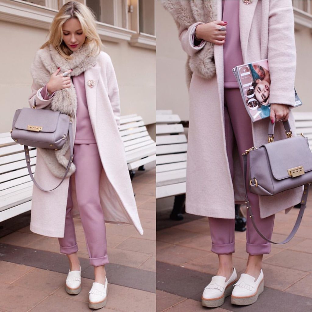 Пастельно розовое пальто