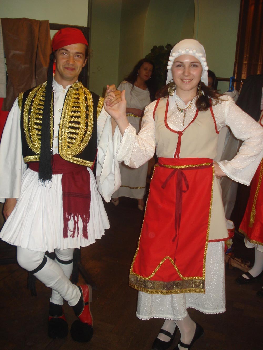 Национальный костюм греков в Греции