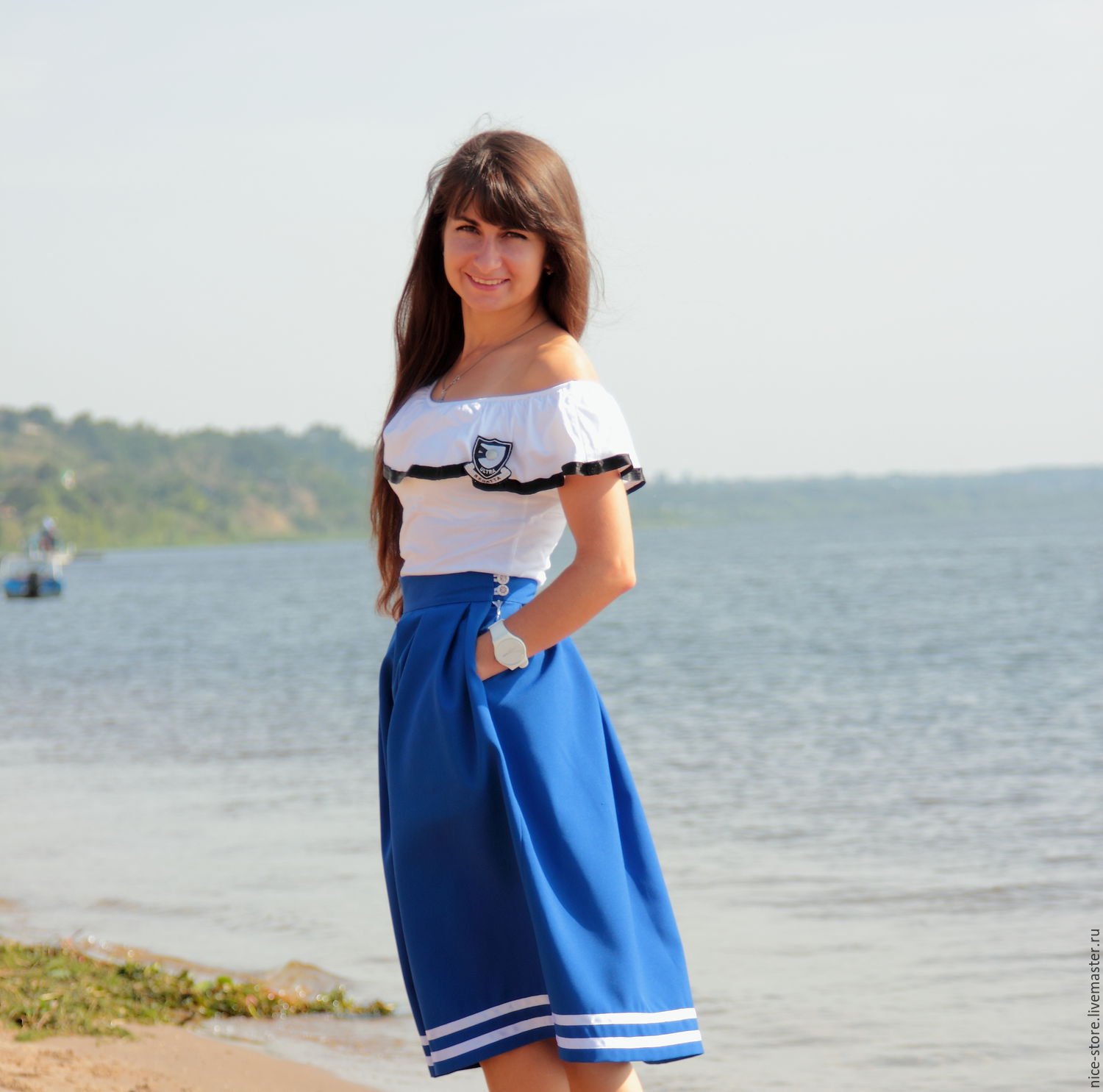 Платье с морской тематикой