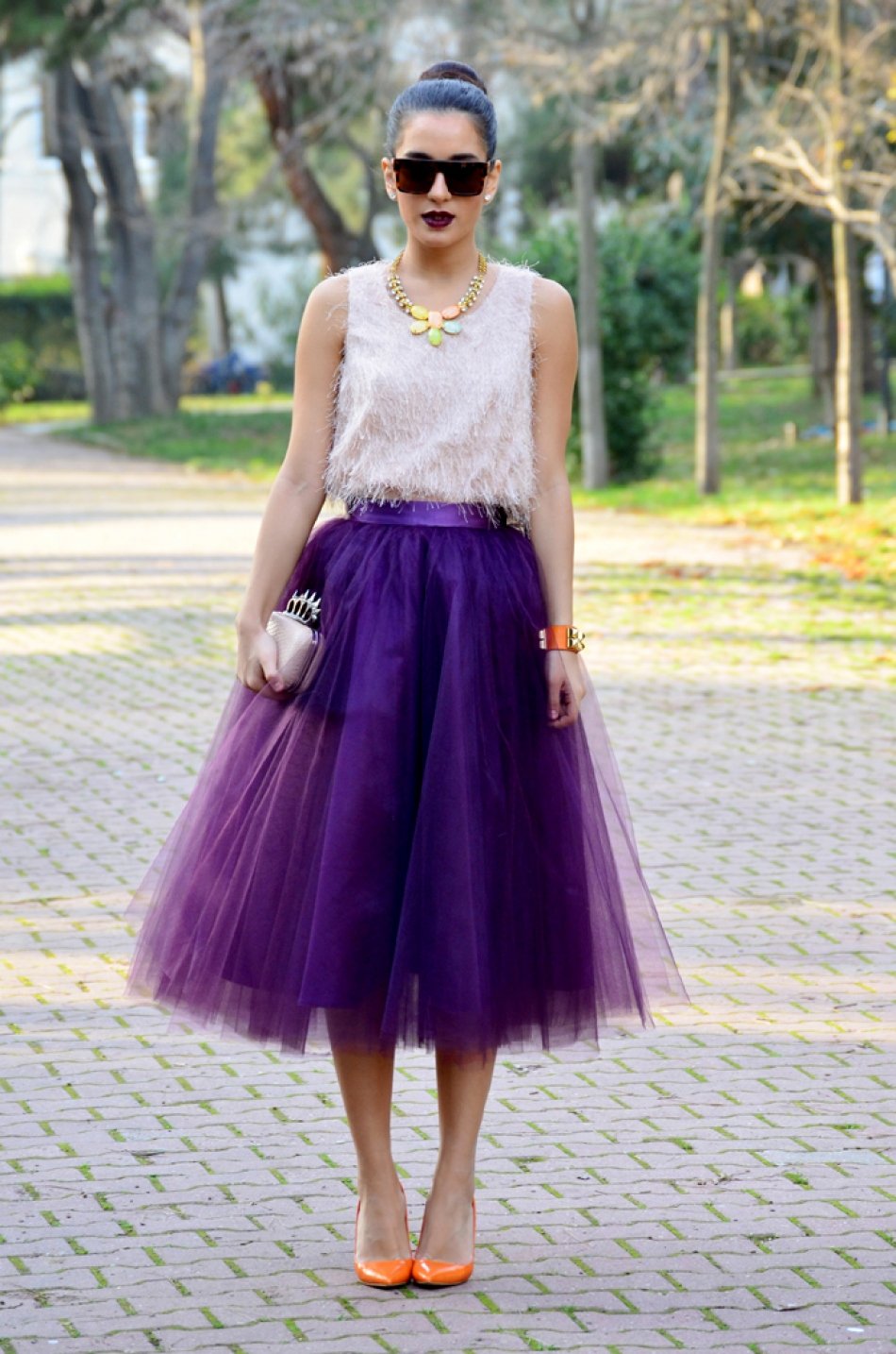 Образы с фиолетовой юбкой