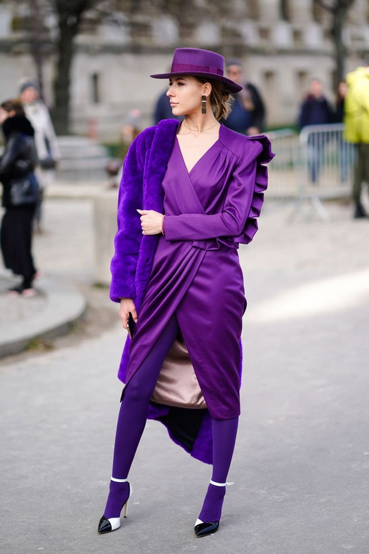 одежда фиолетового цвета фото