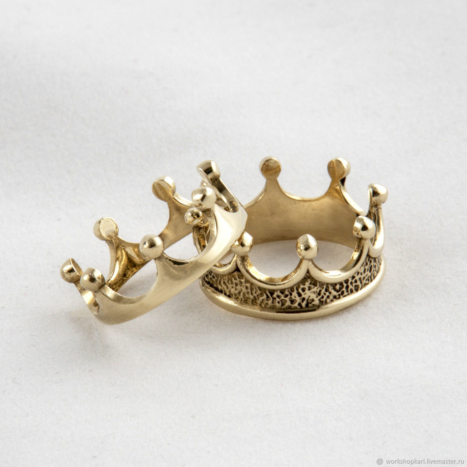 Золотые обручальные кольца короны