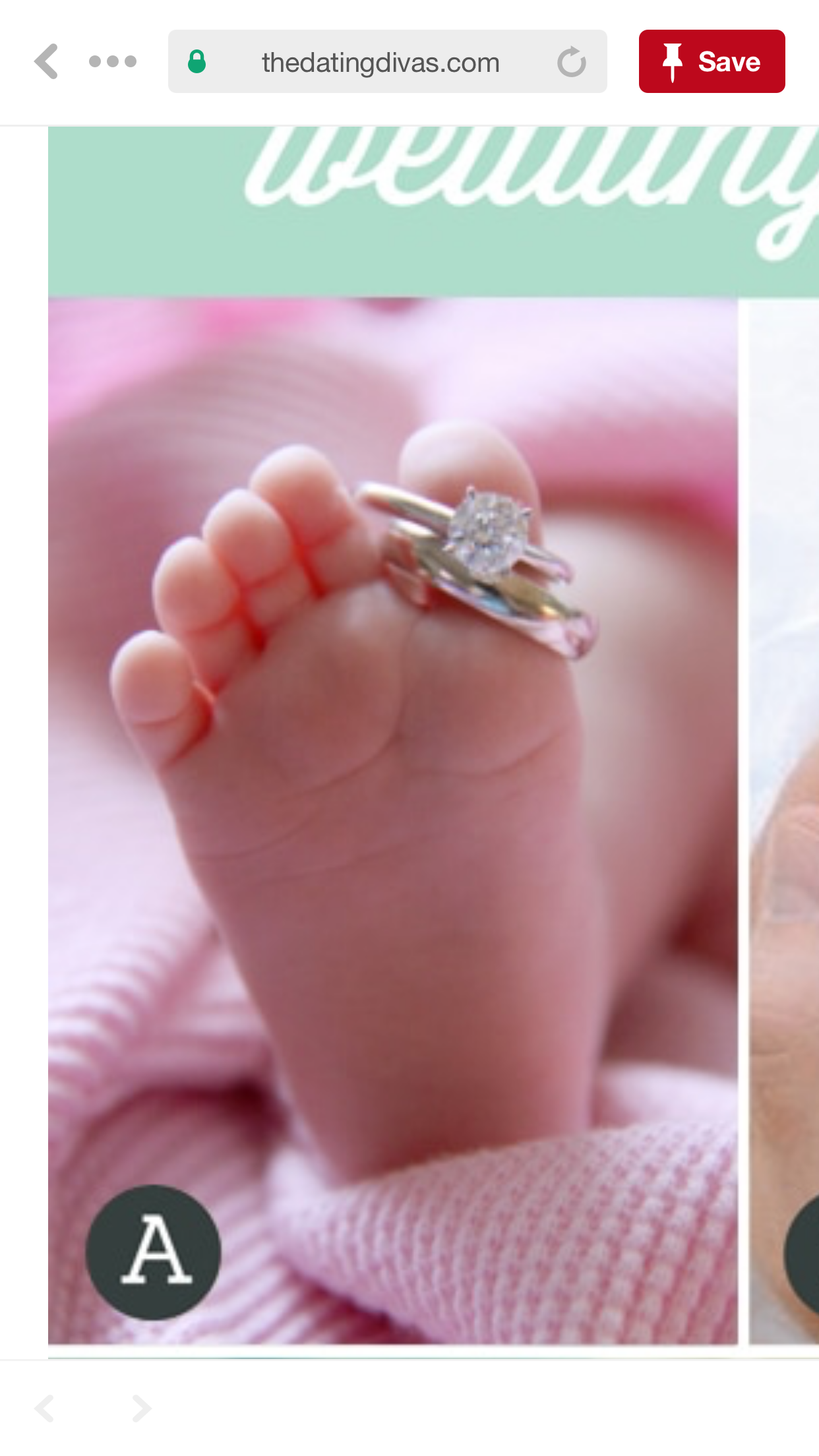 Кольцо с рукой младенца