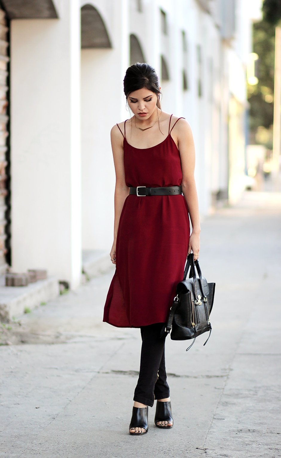 Образ с бордовым платьем