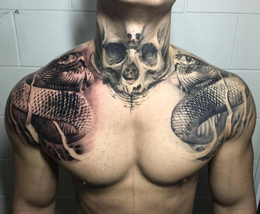 лучшие татуировки на грудь для мужчин фото 77