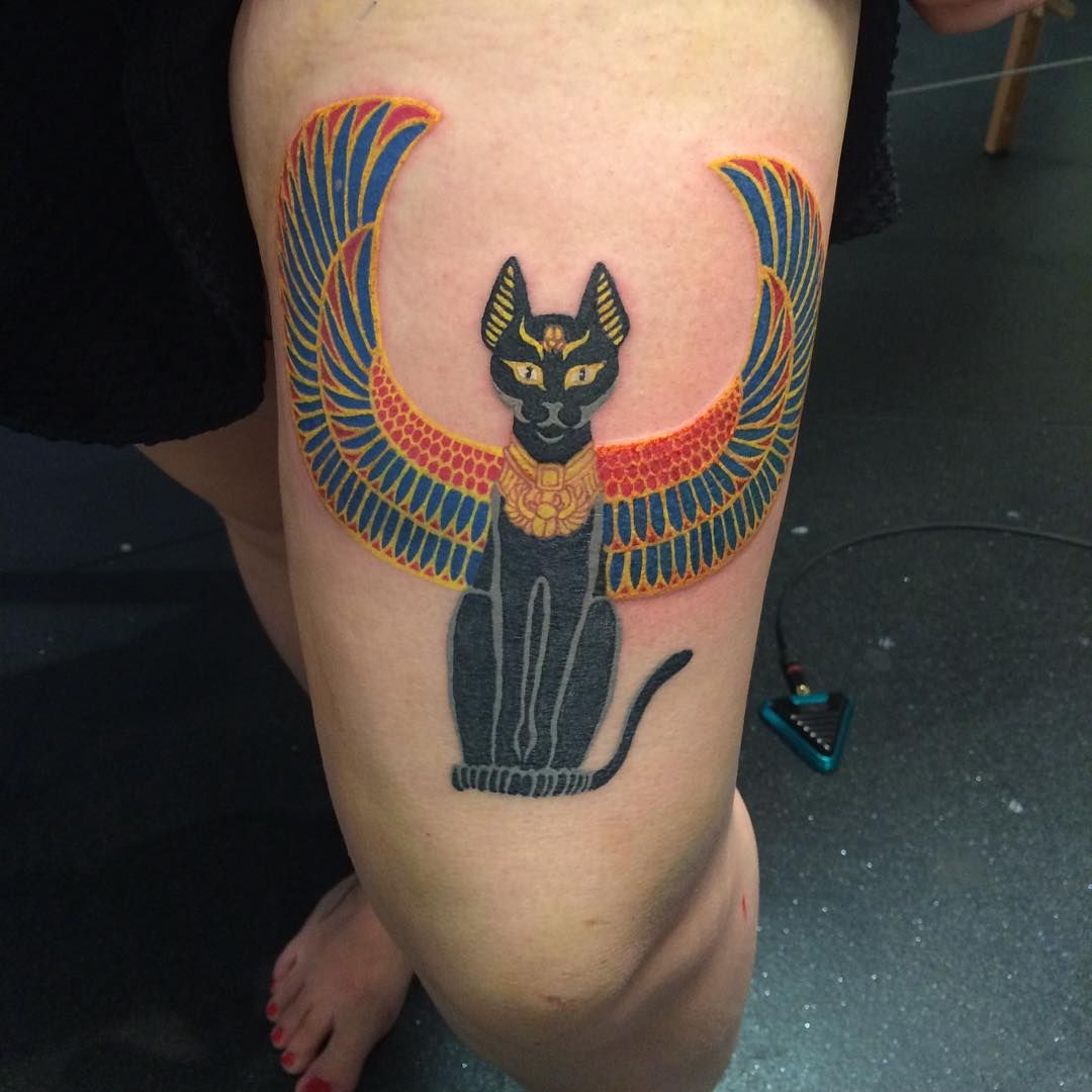 Египетская богиня кошка Бастет тату