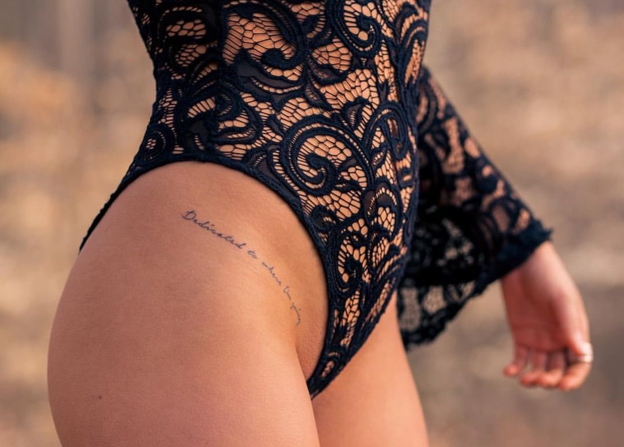 татуировки на жопе у женщин фото 112