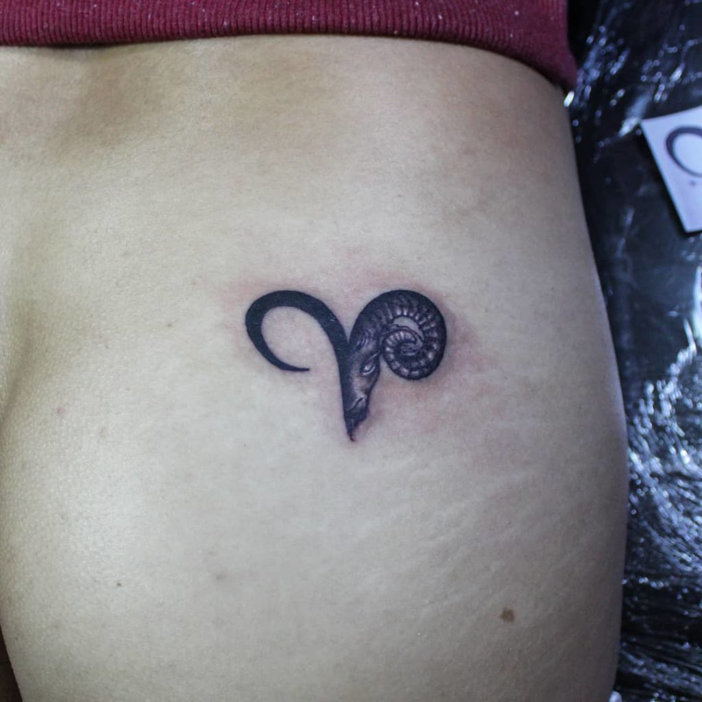Татуировка знак зодиака Овен