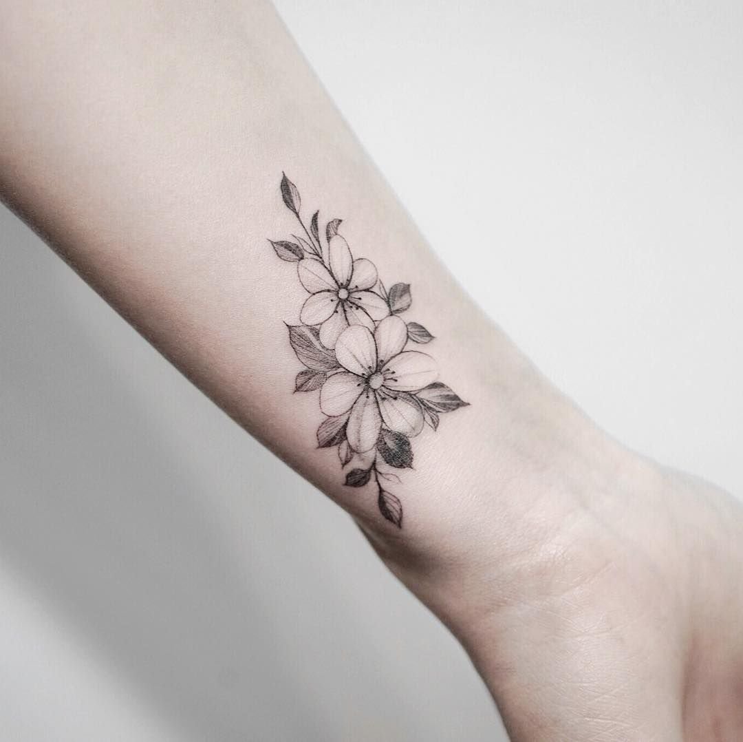Татуировки цветка