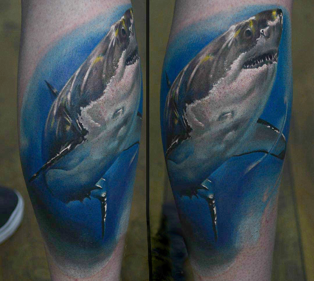 Тигровая акула тату.