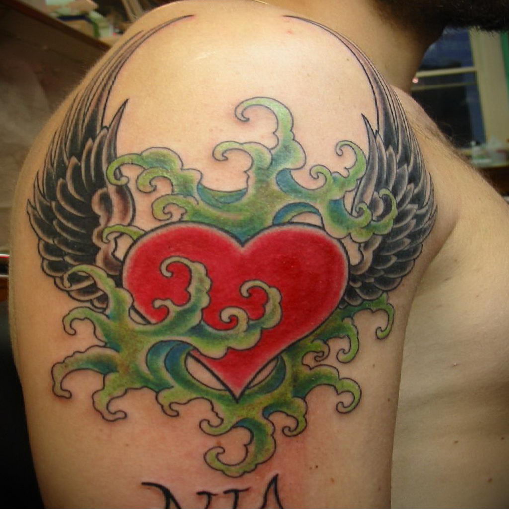 Татуировка в виде сердца