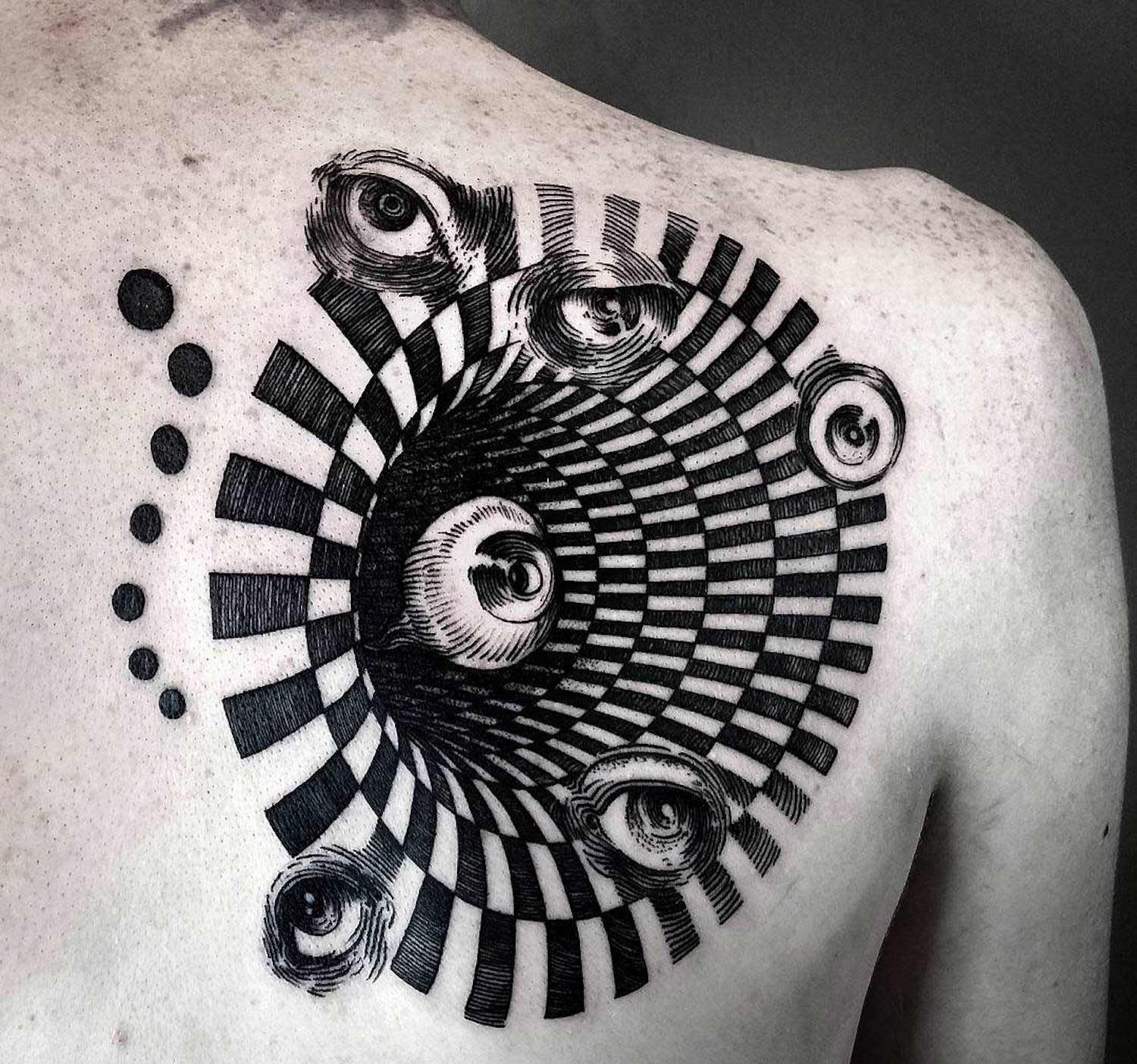 Татуировка оптическая иллюзия