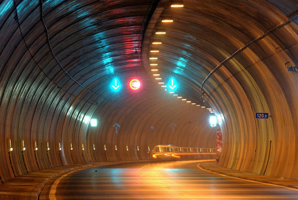 Туннели под землей.
