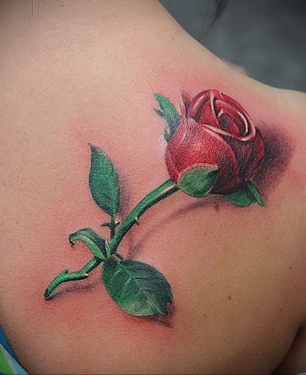 татуировка роза