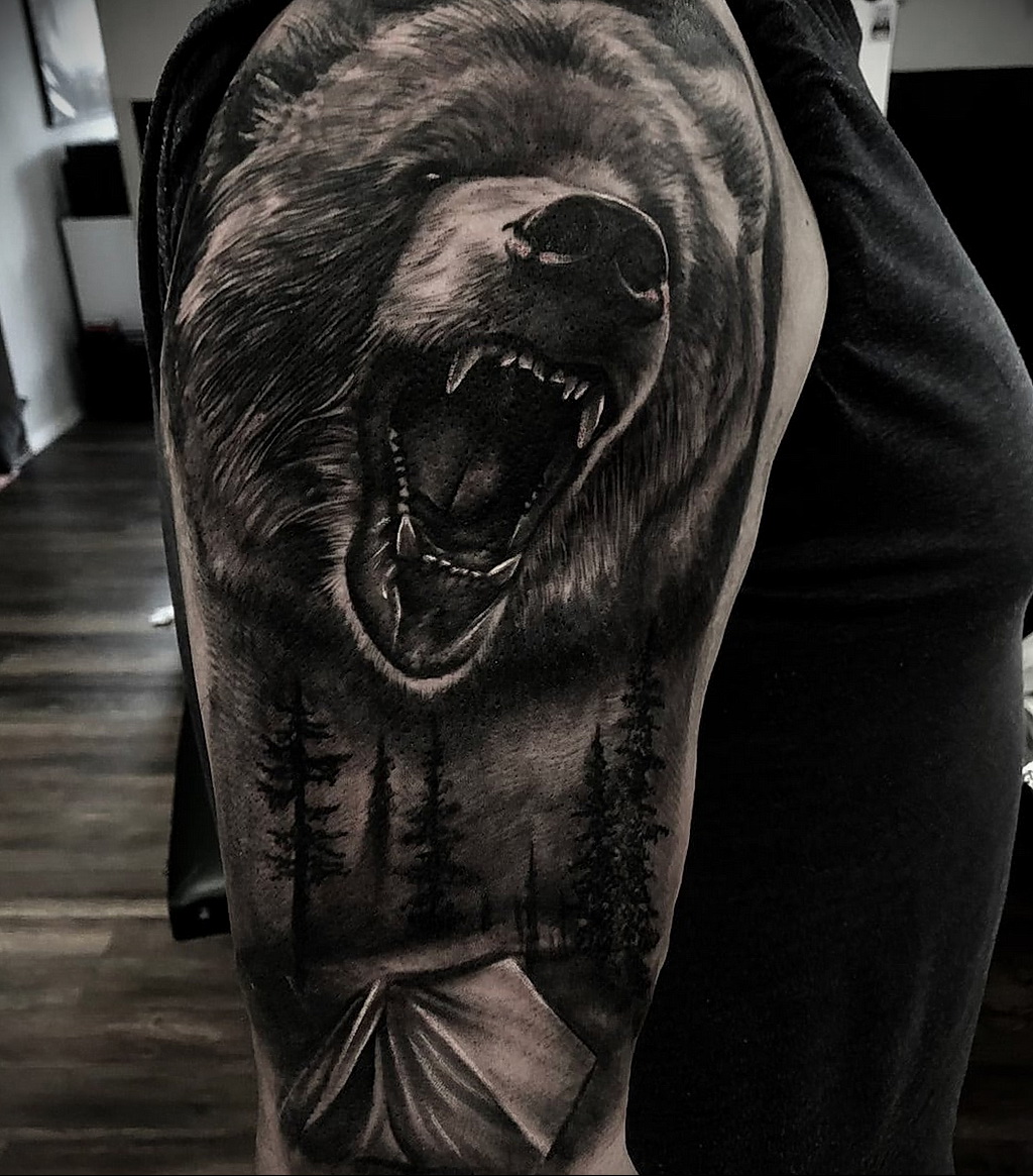 татуировки для мужчин с медведем на груди фото 17
