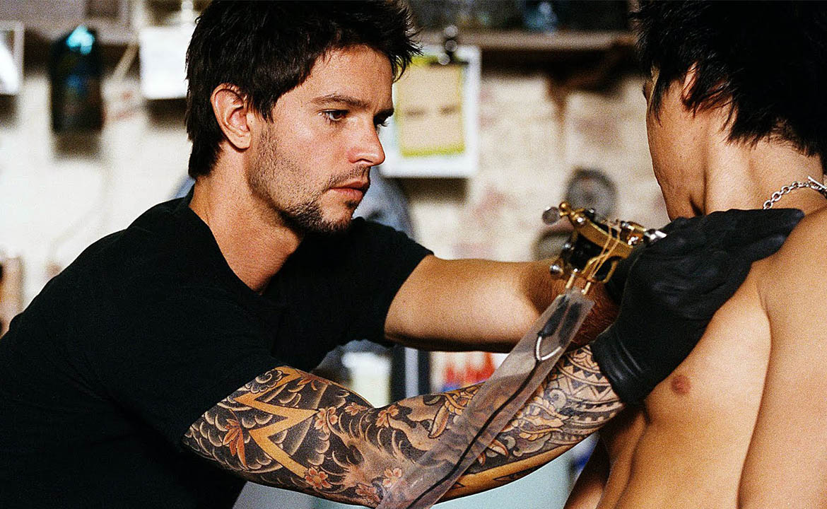 почему мужчины делают татуировки