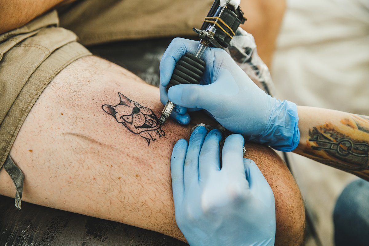 Процесс нанесения Татуировки