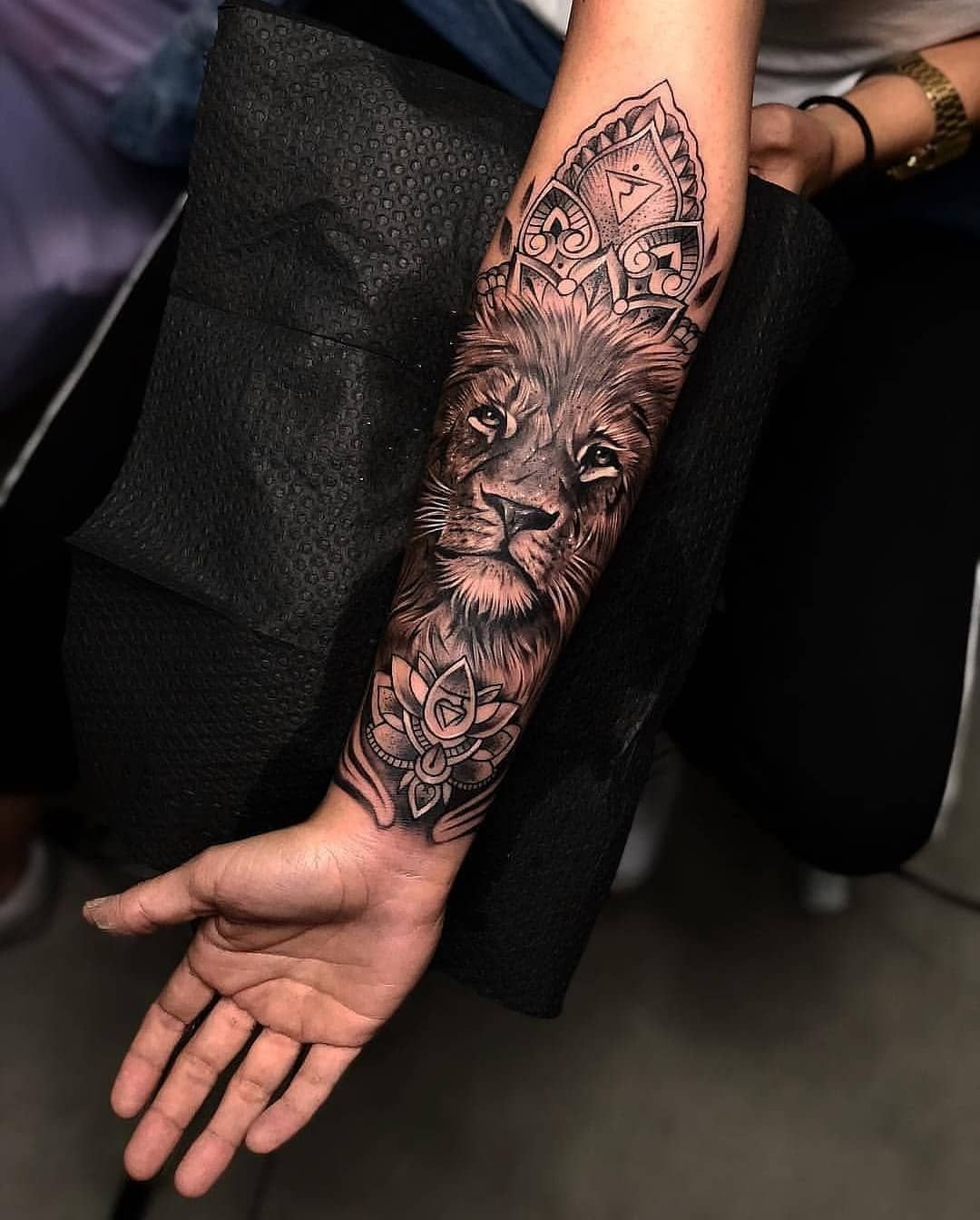 К чему снится татуировка на руке?
