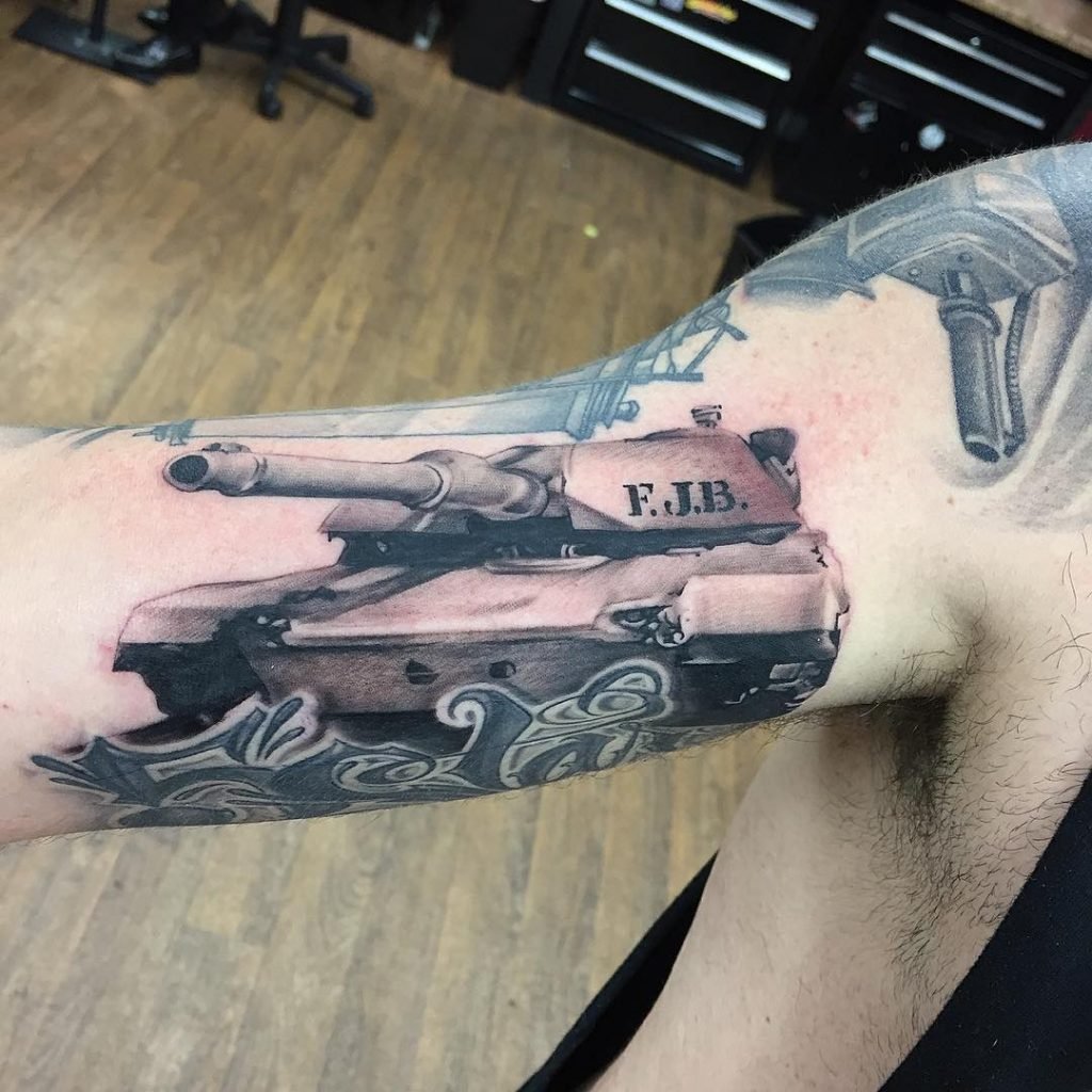 Татуировка танк (58 фото) .