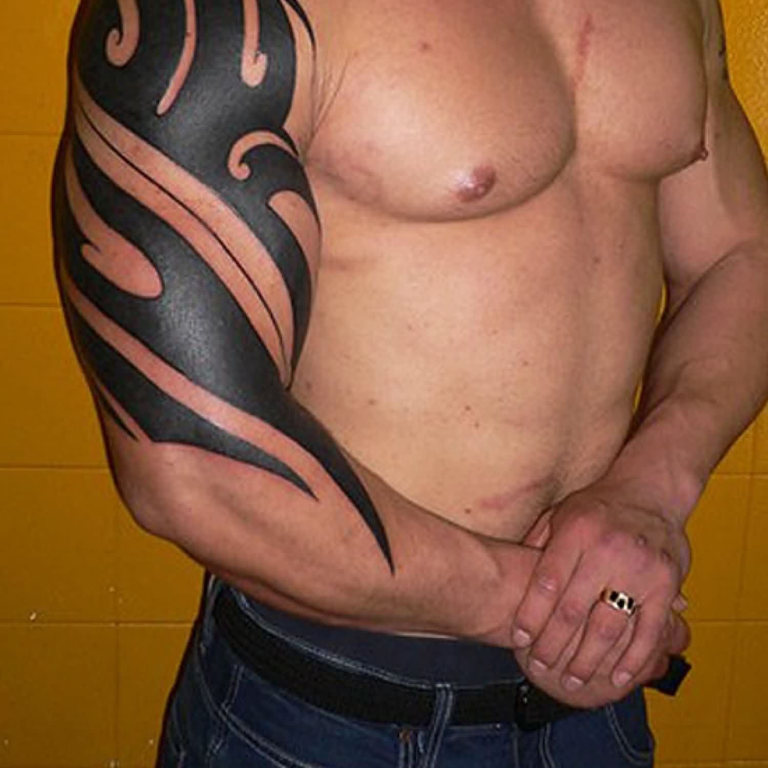 татуировки на плече и груди у мужчин фото 119