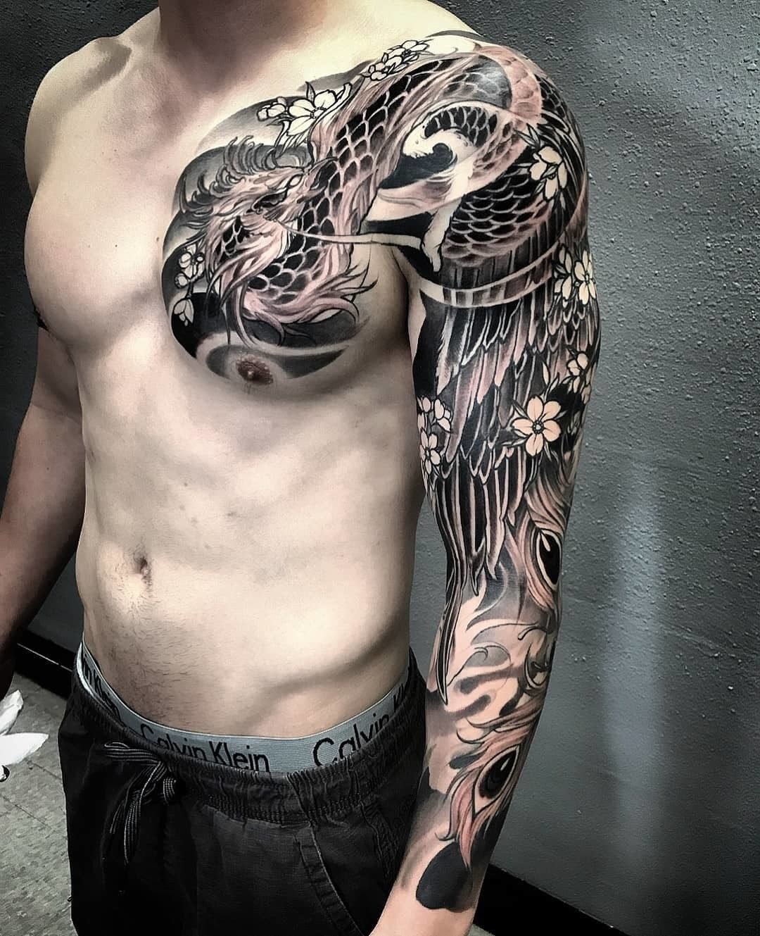 татуировки для мужчин плечо и грудь фото 77