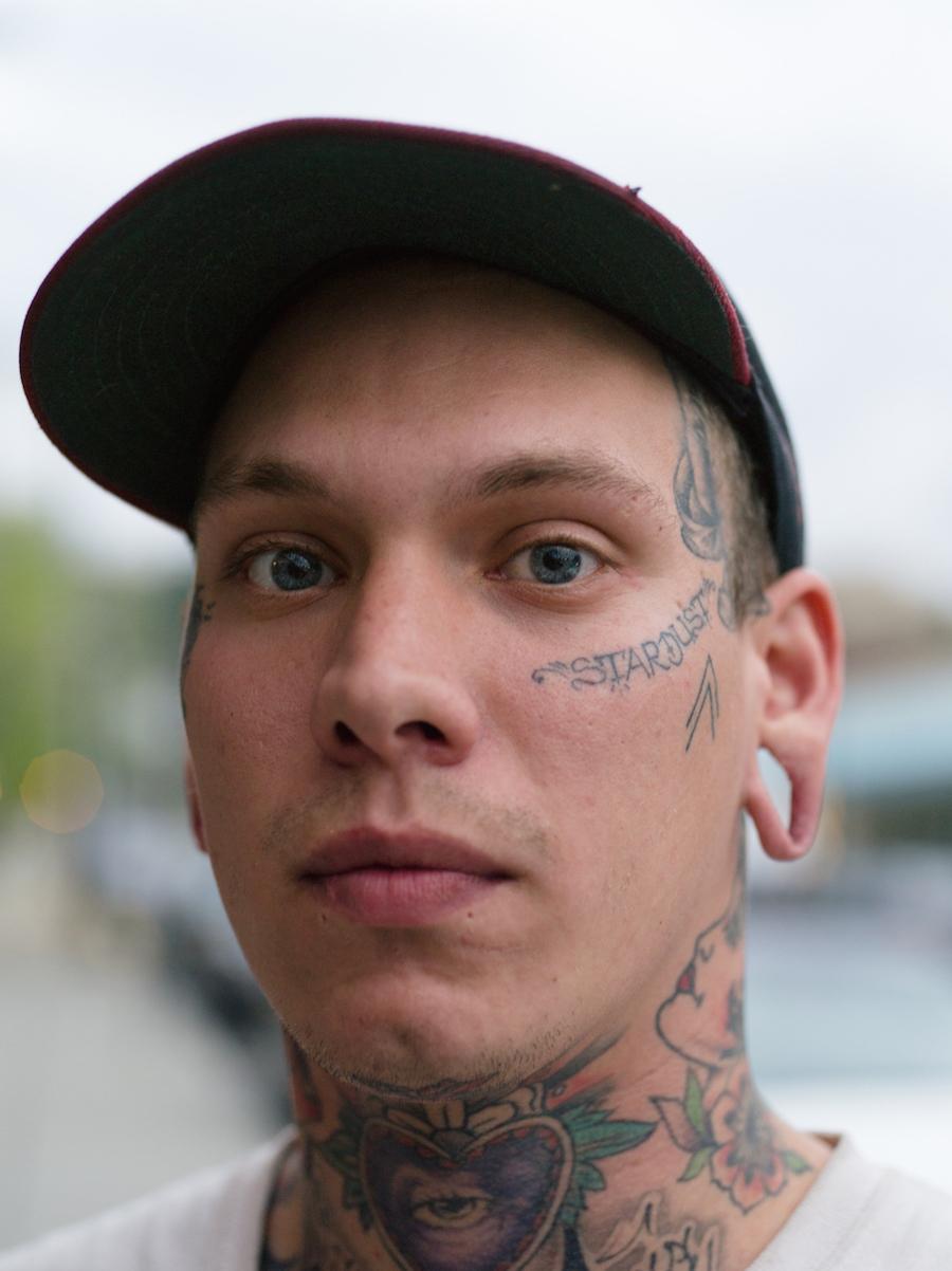 Татуировки на лице под глазом