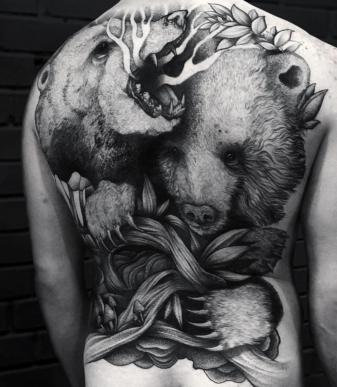 татуировки для мужчин с медведем на груди фото 106