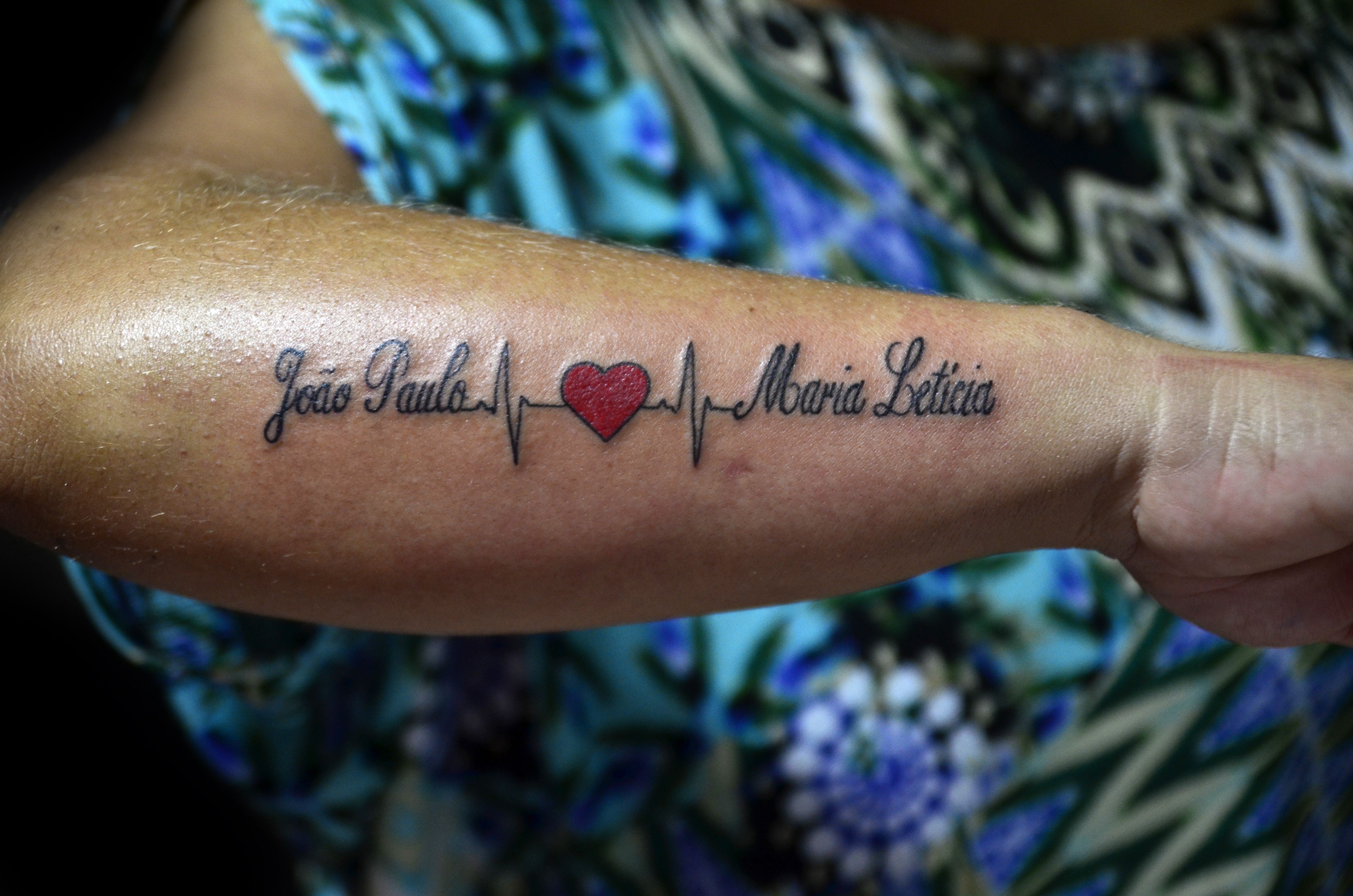 Татуировка любви достойна только мама на латыни