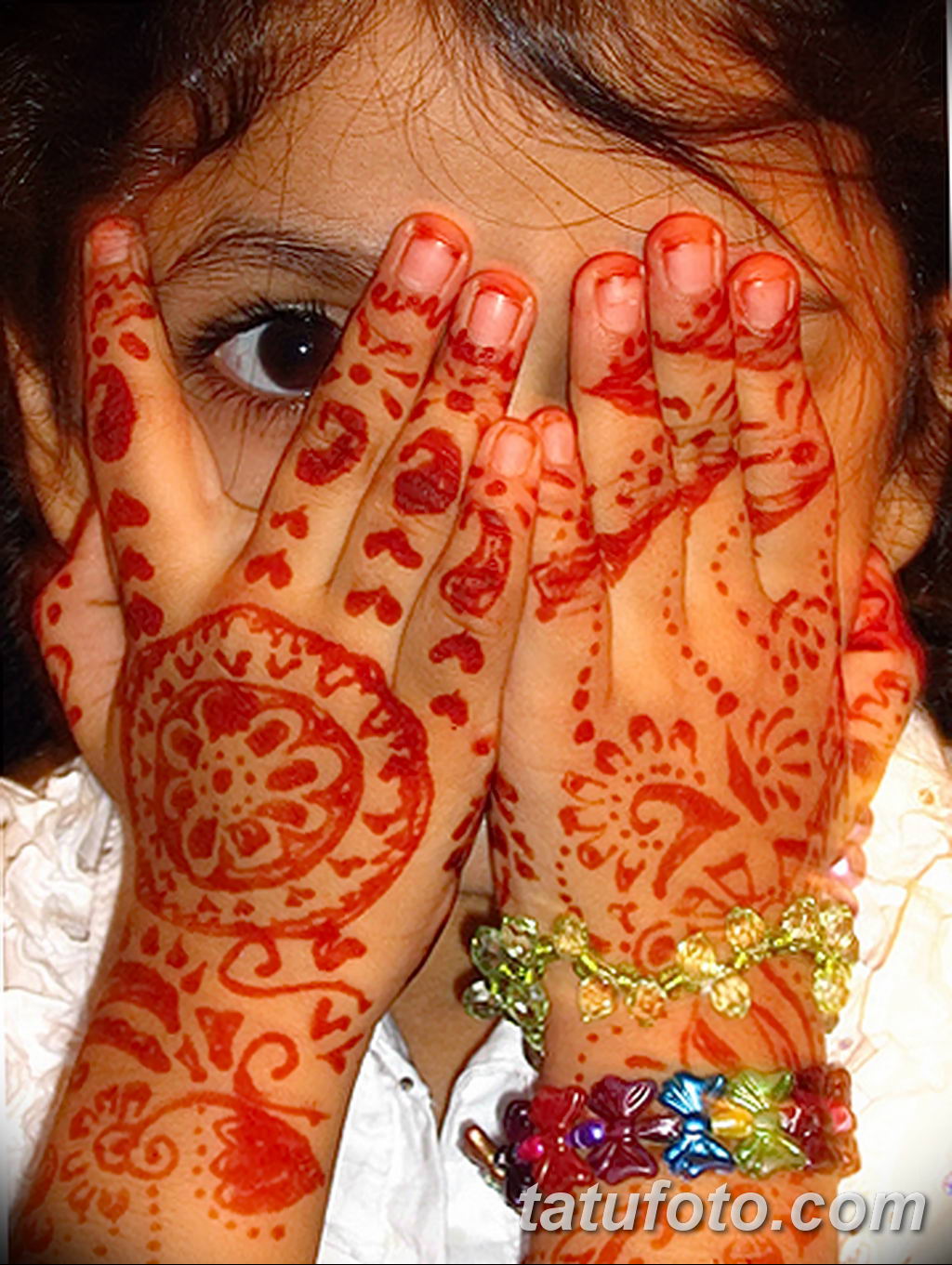 Мехенди индийские на лице на детях