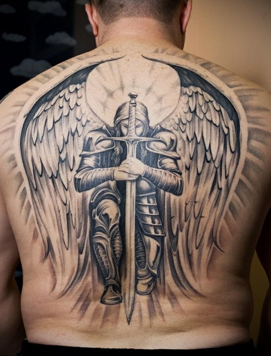 Тату на спину: крылья ангела и демона - detishmidta.ru