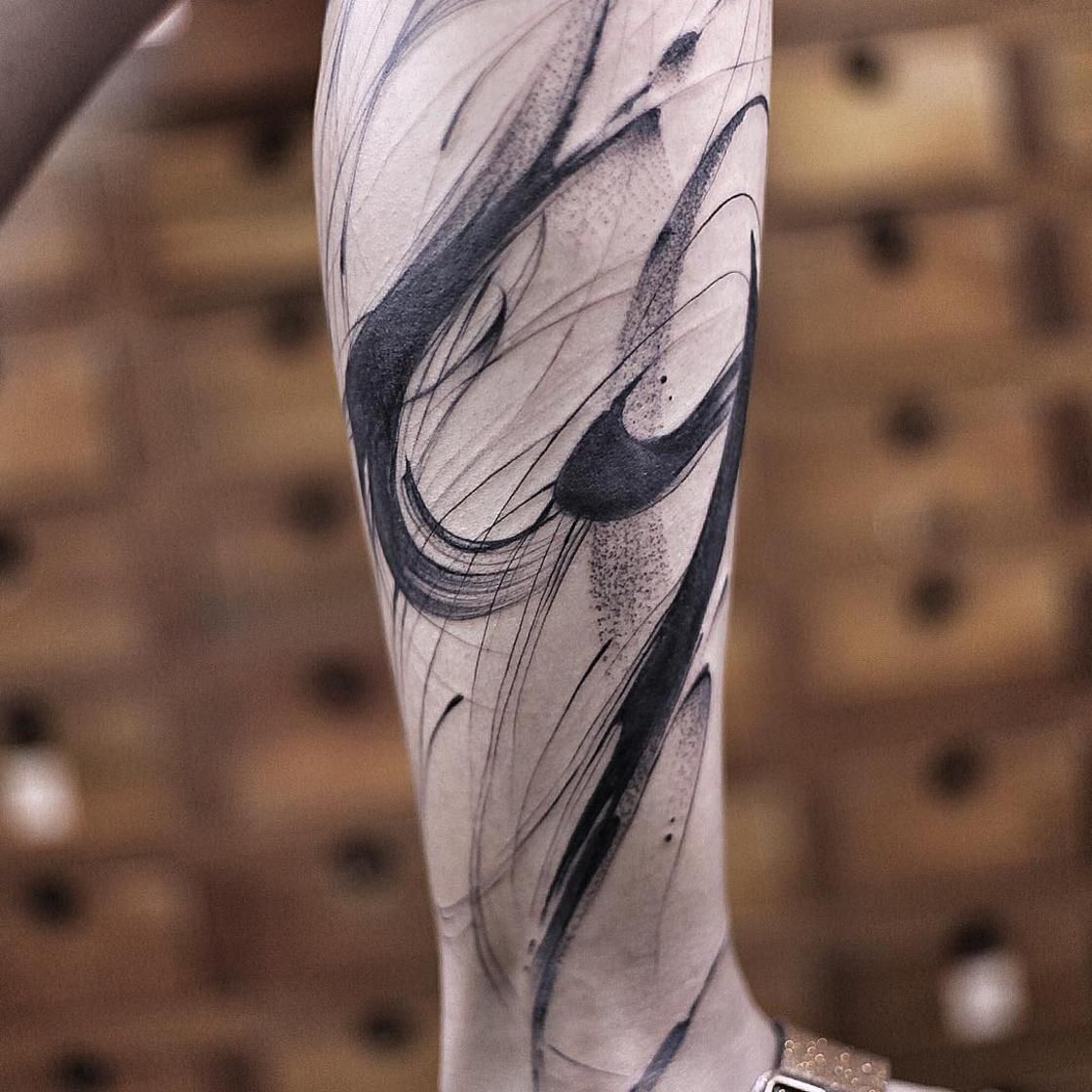 Татуировки в стиле абстракция