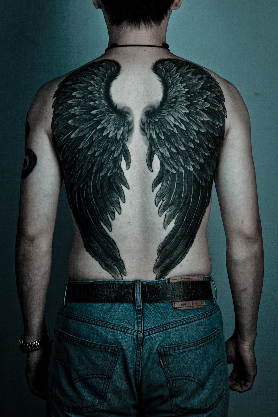 Татуировка на спине крылья