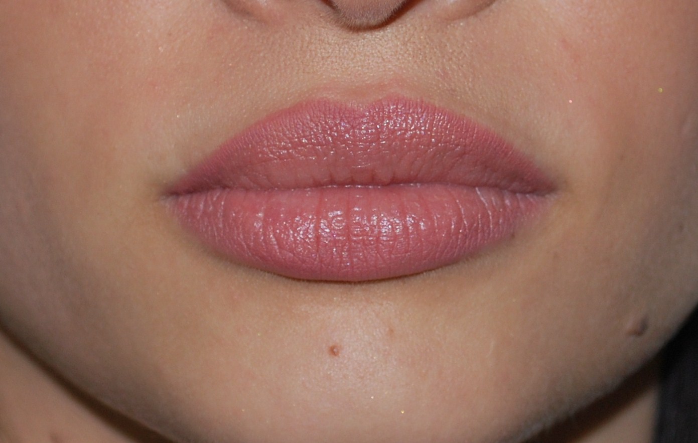 контур с растушевкой губ перманентный макияж фото